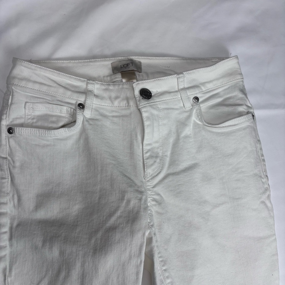 LOFT White Skinny Jeans Curvy Skinny. Size 0. Nice Condition!